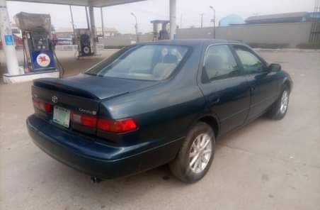 A picture of DANNY YUNG Smarts Autos First Body Toyota Camry 99 Very