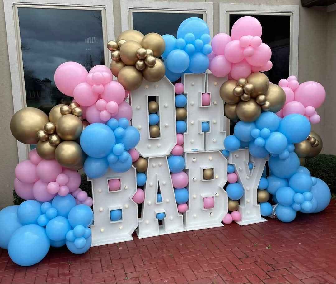 A picture of For exquisite designs and modern decorations at negotiable price around