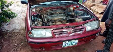 A picture of Nissan premera