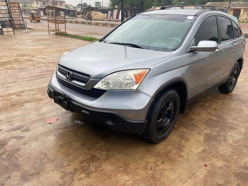 A picture of Super clean 2008 registered Honda CRV 09034050937.