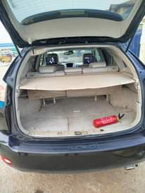 A picture of Lexus RX 330