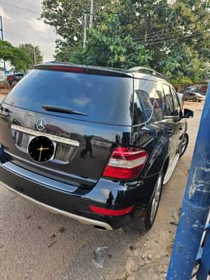 A picture of Mercedes Benz ML350 2010 mint In excellent condition Everything is