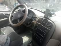 A picture of Dodge caravan 02