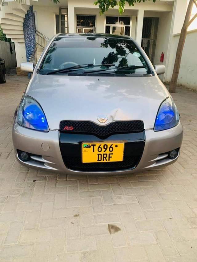 A picture of Toyota vitz for sale