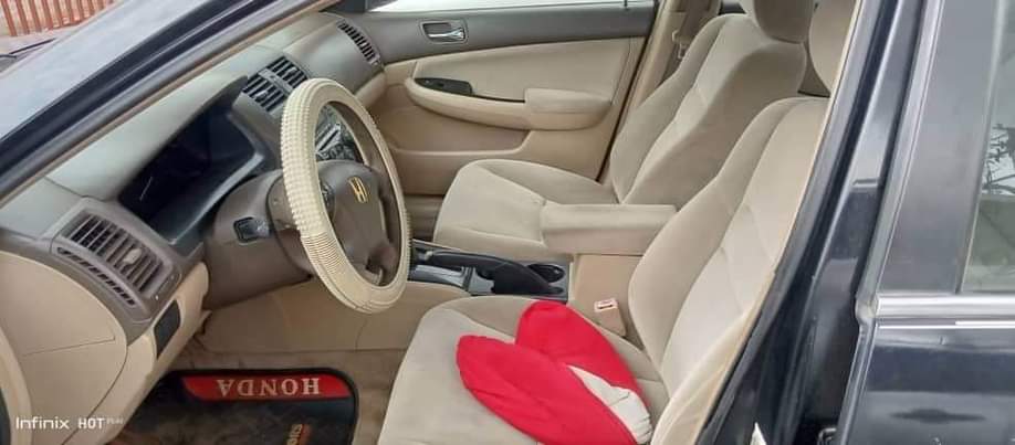 A picture of 2007 Honda Accord 4plug
