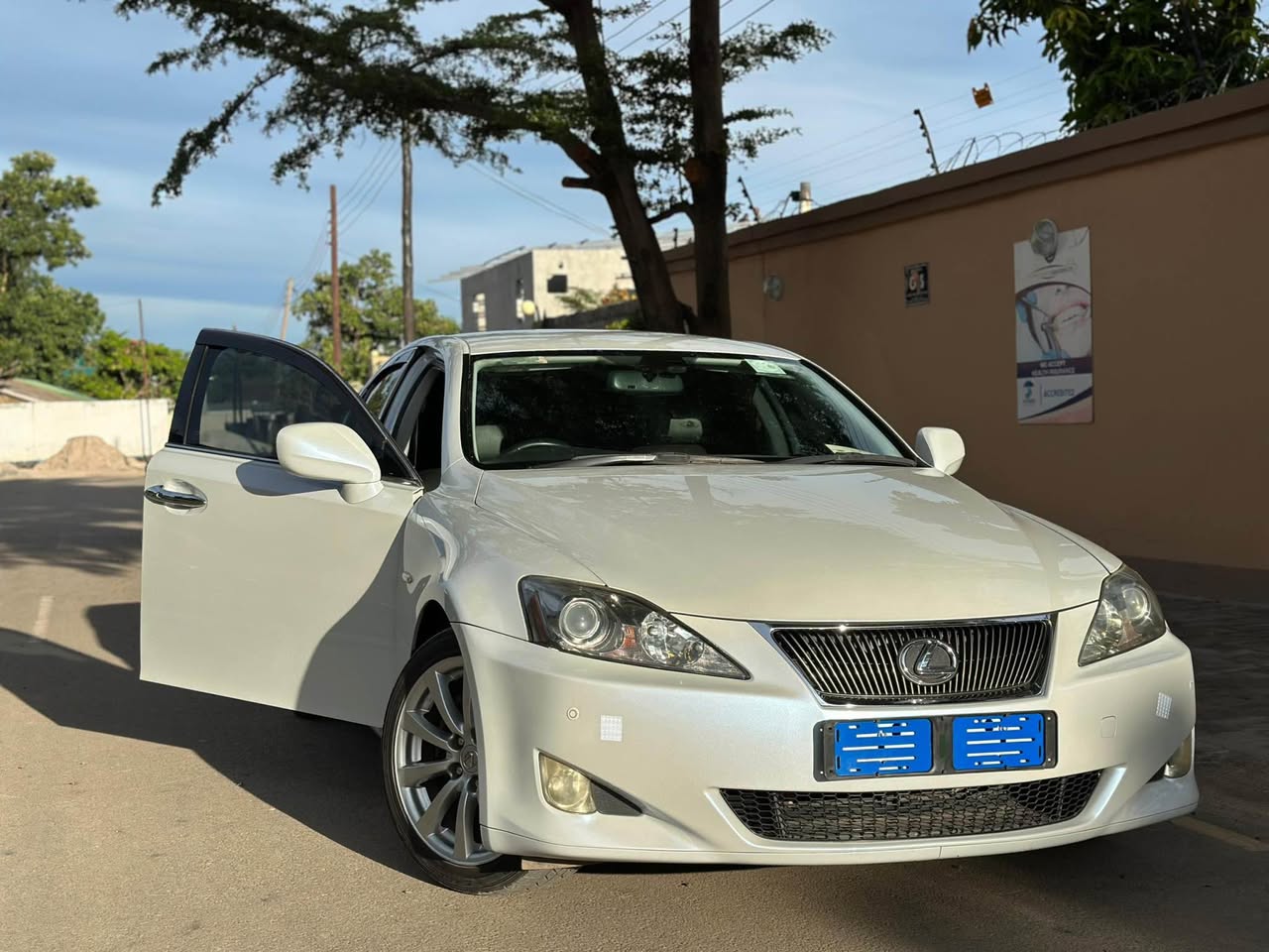 lexus