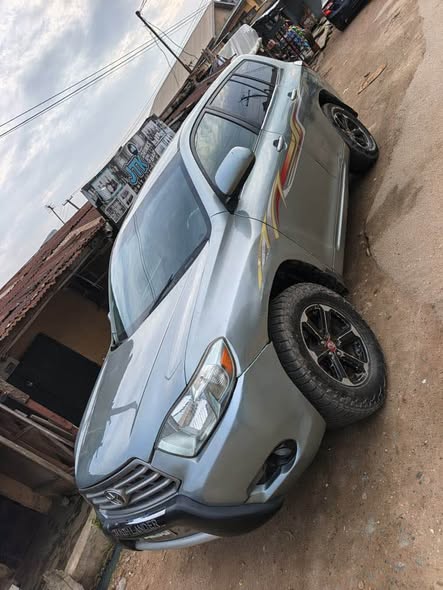 A picture of Toyota highlander 2008 model