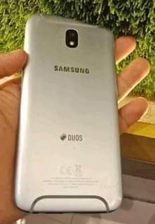 A picture of Samsung j7 pro