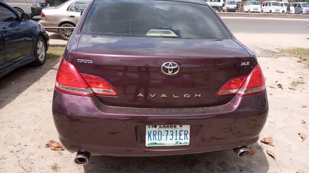 A picture of Belgium grade 2007 Toyota Avalon Bought foreign used First user