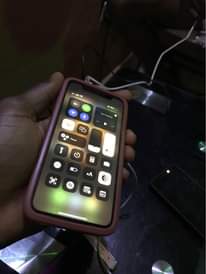 A picture of iPhone X 64gb