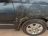 A picture of Toyota sienna XLE 2005 first body