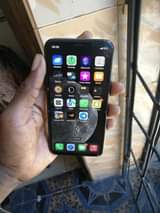 A picture of Iphone X