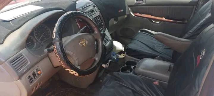 A picture of urgent sale Sound Toyota Sienna for sale