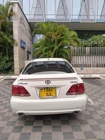 A picture of Toyota CROWN ATHLETE