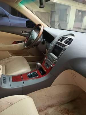 A picture of Newly Arrived Direct Belgium Es350 2008 Model 2348149413440