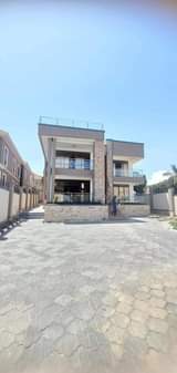 houses munyonyo