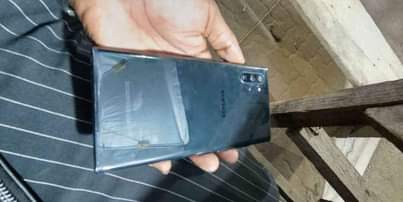 A picture of Samsung galaxy note 10plus ram gb 12 storage gb256 no