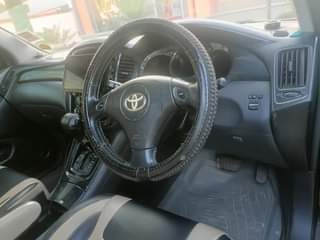 A picture of Toyota kluger inauzwa