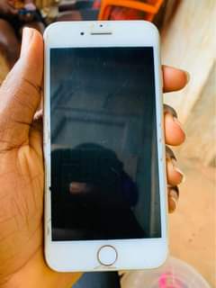 A picture of IPhone 7 Used like New
