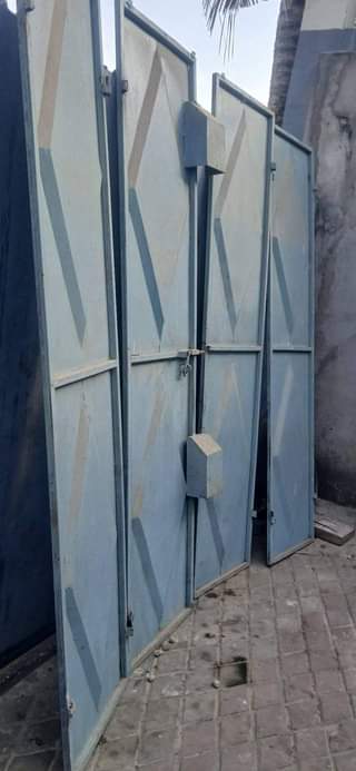 A picture of Milango ya duka