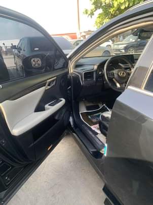 A picture of Lexus rx350 2016
