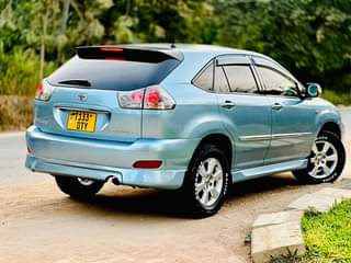 A picture of TOYOTA HARRIER NEW MODEL GOOD NEW FOR SELL 24.5M OR