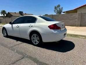 A picture of 2013 Infiniti M37 Price 1600 Down payment 300 72 812