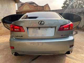 A picture of Lexus is250 AWD 2008