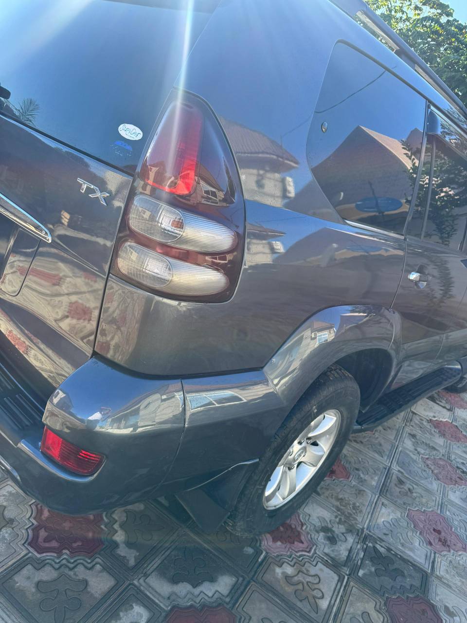 A picture of Prado 120