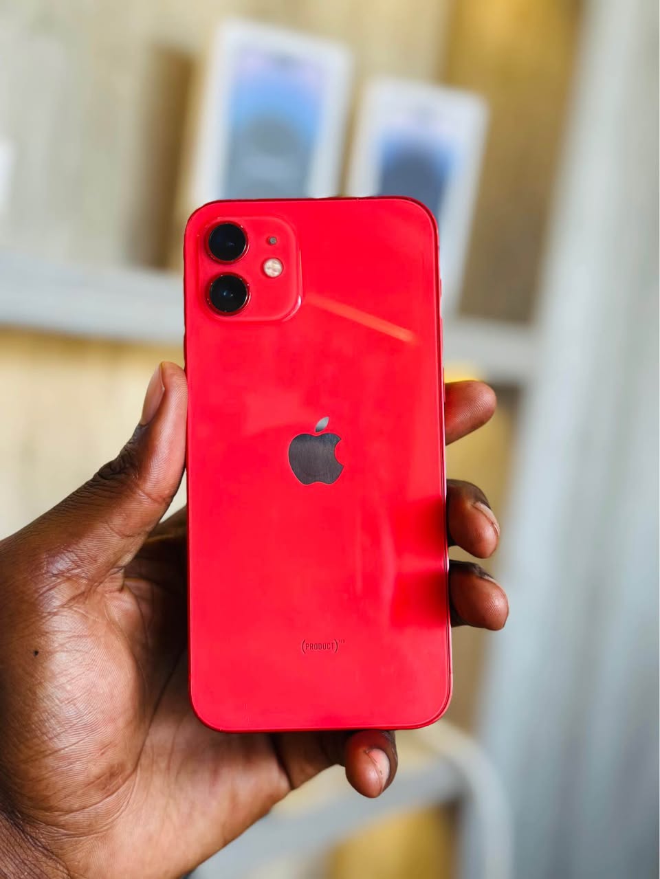 A picture of IPHONE 12 PLAIN GB64 bh88 Face idbei 420K call 0621356024