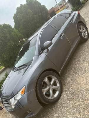 A picture of Toyota Venza V6 first user engine and gear has never