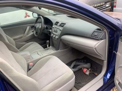 A picture of Toyota Camry 010 model Tokunbo engine Gear is selecting perfectly