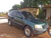 A picture of CR V 1999