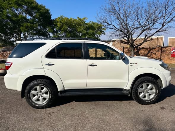 used toyota fortuner