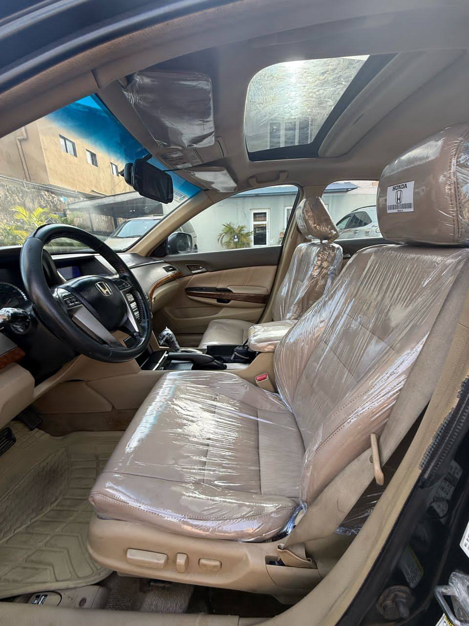 A picture of Good deal Just see and pay Honda Accord 2009 Registered