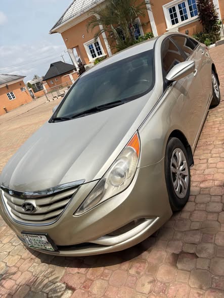 A picture of Hyundai 2012