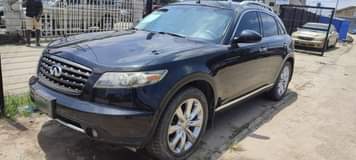 A picture of INFINITI FX45 REGISTERED