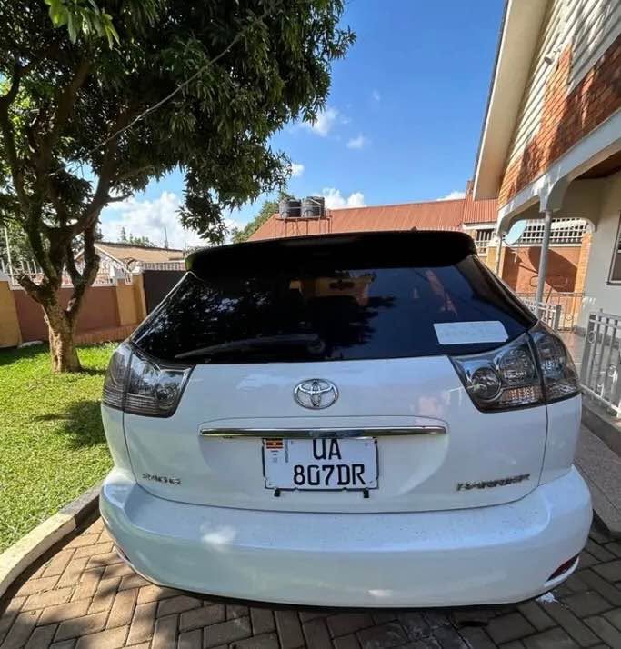 A picture of TOYOTA HARRIER FOR SALW