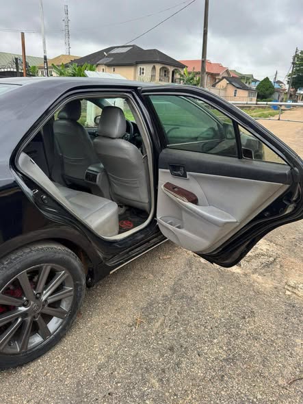 A picture of Toyota camry 2012 Tokunbo Standard