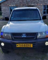 A picture of Pajero ya Kazi.. Bei ya kutupwa. Tajiri anaondoka nchini wahi
