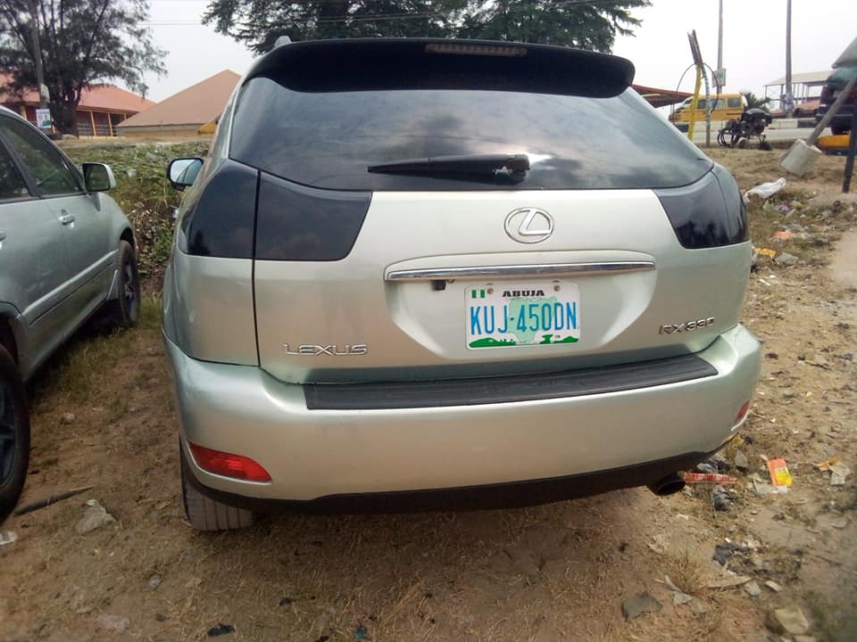 A picture of Very Clean Lexus RX330 Buy and Drive Price 7.9m Naira.