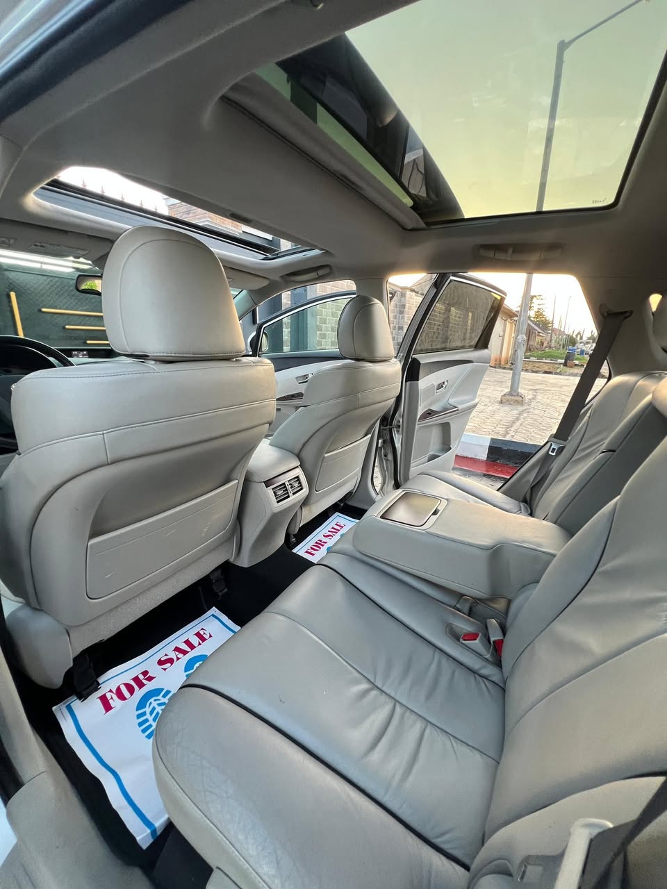 A picture of Registered 2010 Toyota Venza With Just 42k Actual Miles Cleaner