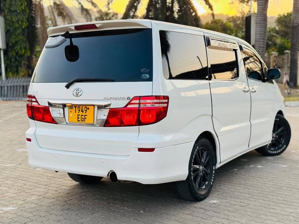 A picture of Toyota Alphard