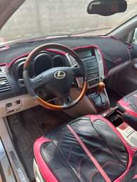 A picture of Rx330 Everything is working Pls come with ur best mechanic