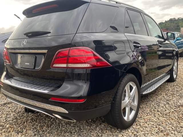 A picture of 2017 Foreign Used ML350