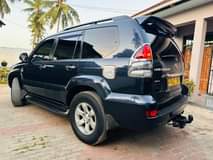 A picture of Landcruiser Prado