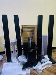 A picture of LG Homethieter watts 1000