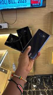 A picture of Samsung note 9