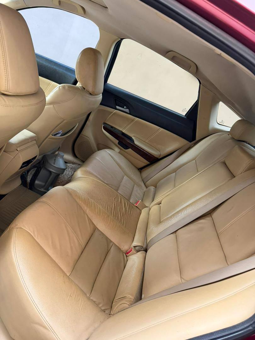 A picture of Honda crosstour 2010