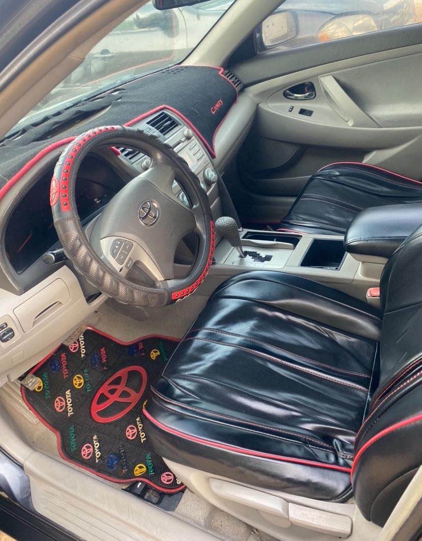A picture of Toyota Camry 08 model